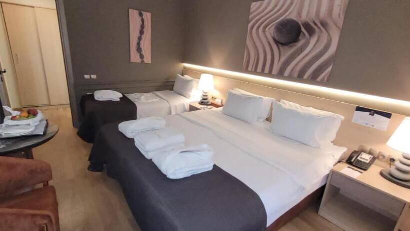 스탠다드 트리플 룸, Coral Hotel Athens