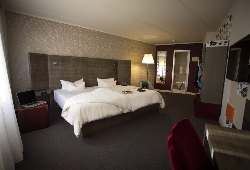 Номер Стандарт Плюс, Pentahotel Reading