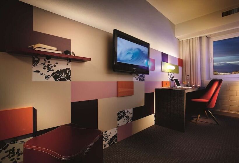 Номер Стандарт, Pentahotel Reading