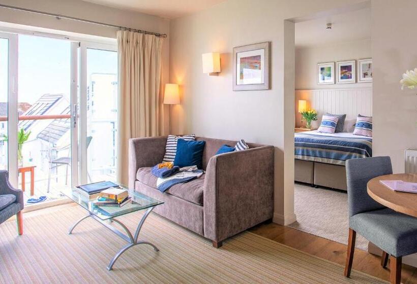 اتاق لوکس با چشم‌انداز باغ, St Brides Spa Hotel & Village Apartments
