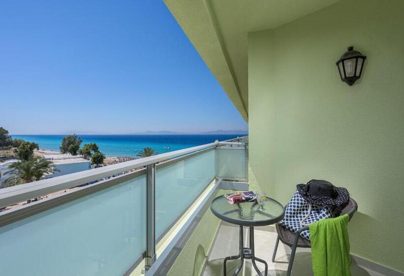 Номер Стандарт Трехместный, Avra Beach Resort