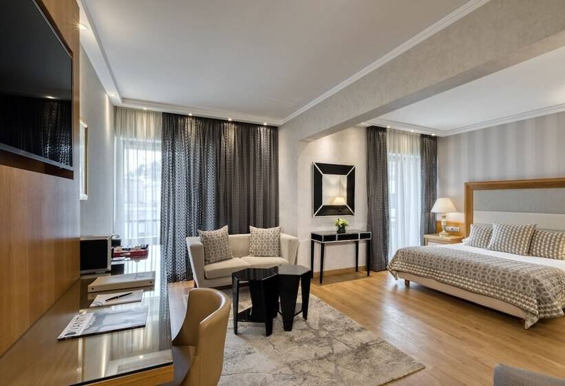 Люкс Премиум, Divani Palace Acropolis