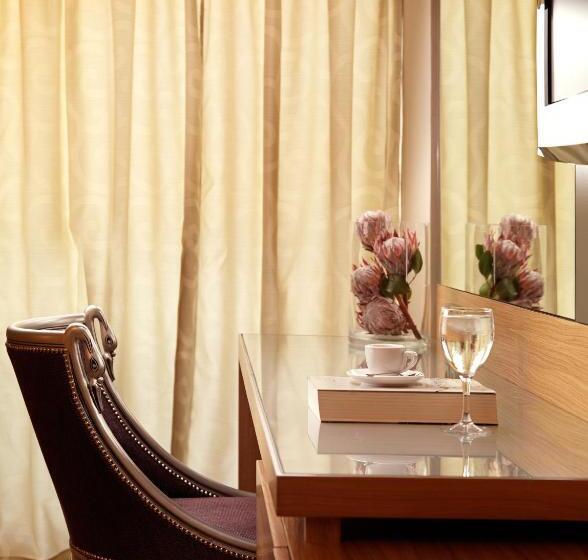 Quarto Superior com Vistas, Divani Palace Acropolis