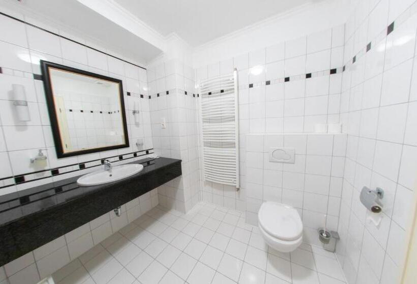 Standardzimmer, Dabas