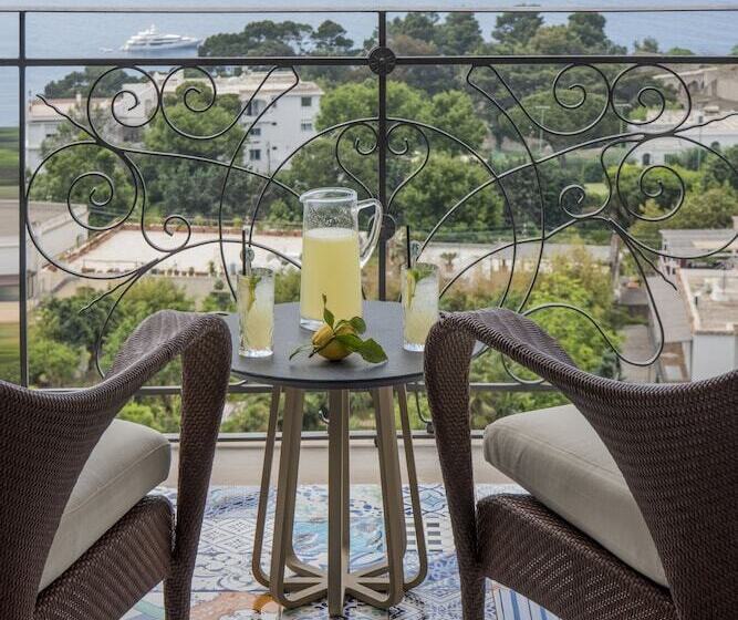 海景套房, Capri Tiberio Palace   The Leading Hotels Of The World