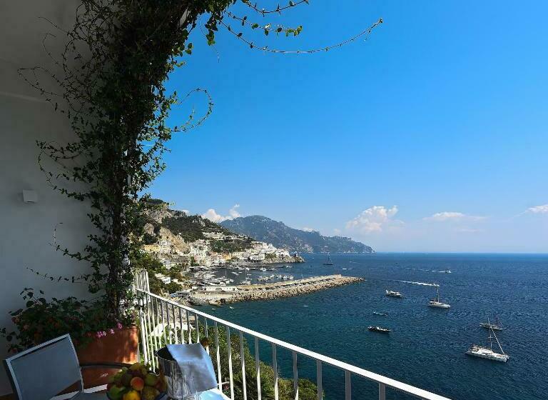 Номер Superior Вид на Море, Miramalfi