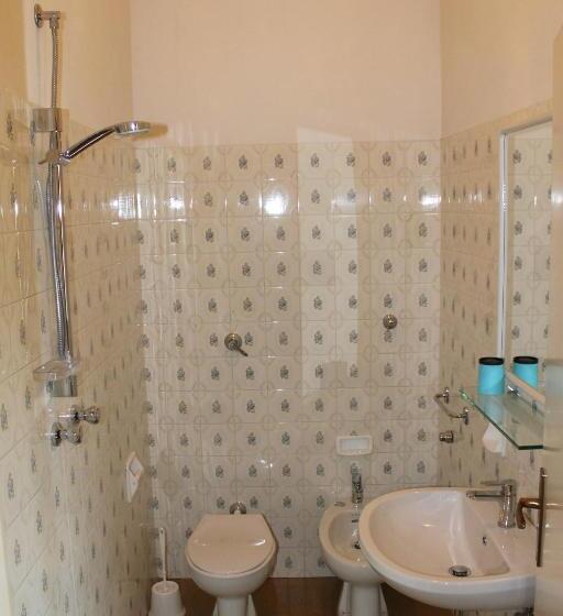 Номер Стандарт, Residence Ponente