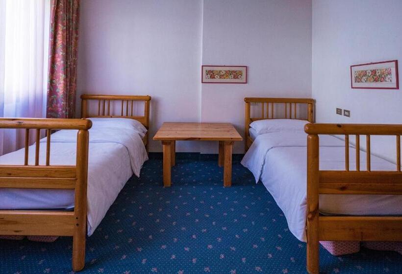Семейный Номер, Sporthotel Europa Sul Lago