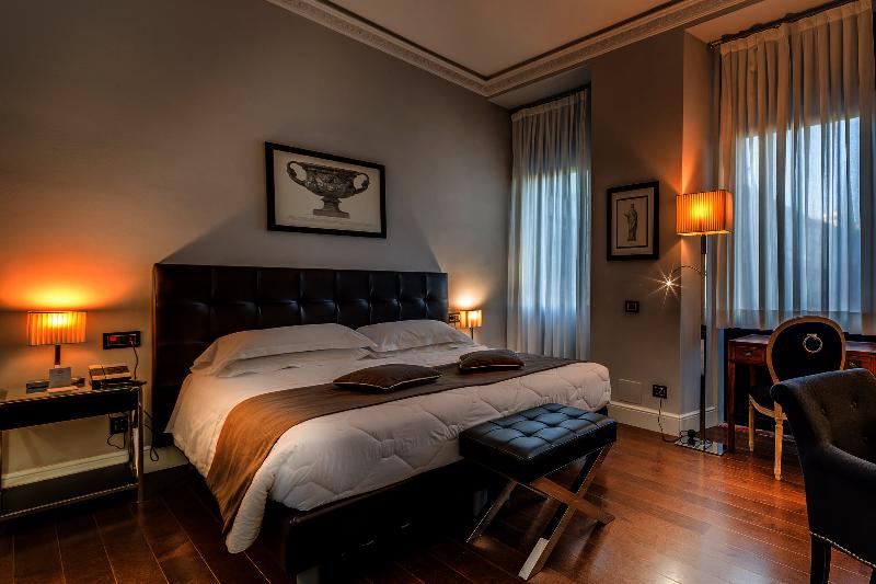 古典房间, Roma