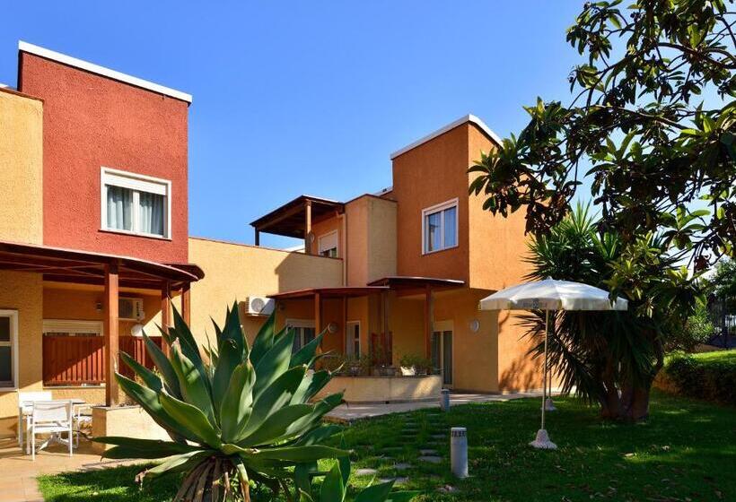 Трехместный Номер Superior, Unahotels Naxos Beach Sicilia