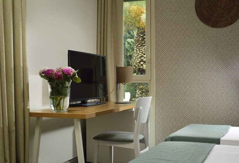Трехместный Номер Superior, Unahotels Naxos Beach Sicilia