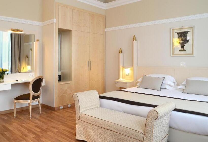 Номер Deluxe, Grand Hotel Vittoria