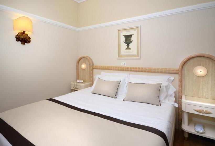 Номер Deluxe, Grand Hotel Vittoria