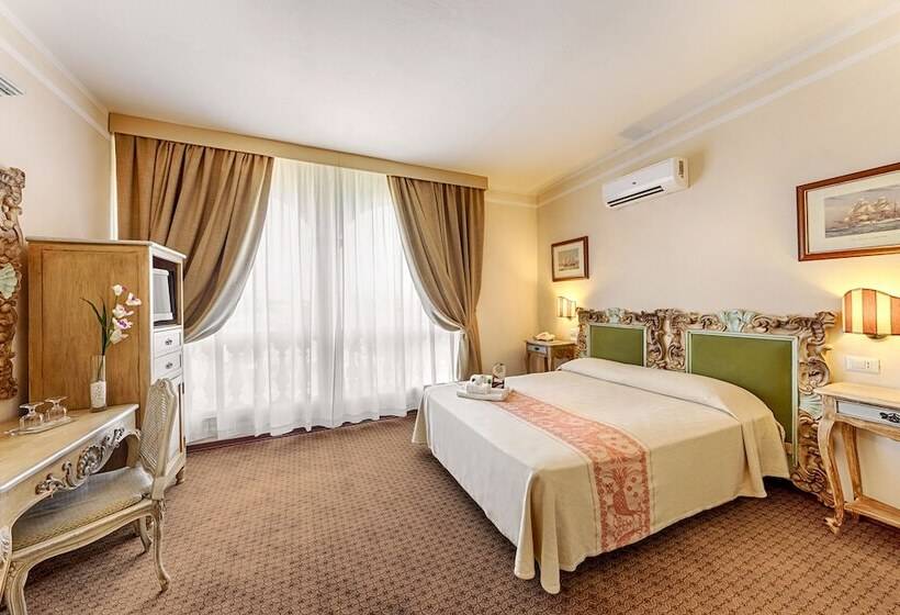 Номер Стандарт, Colonna Palace Hotel Mediterraneo