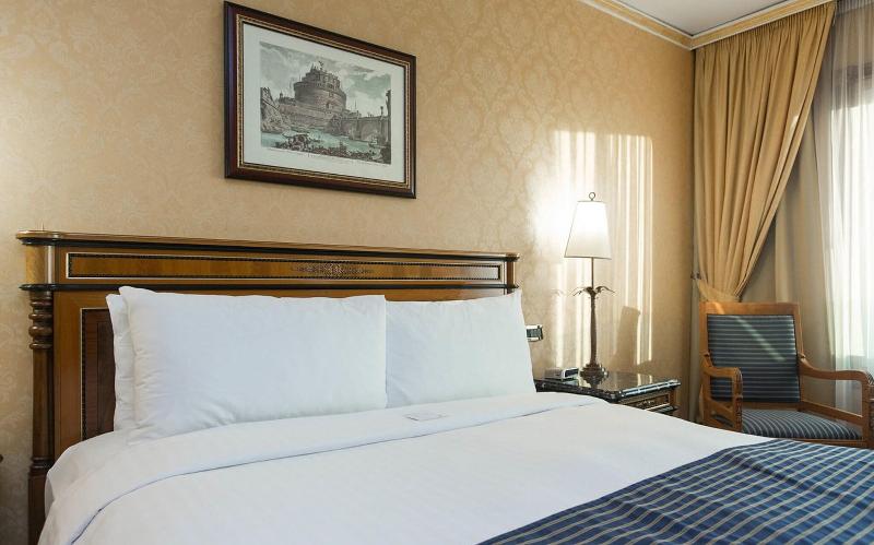 اتاق استاندارد سه نفره, Metropole