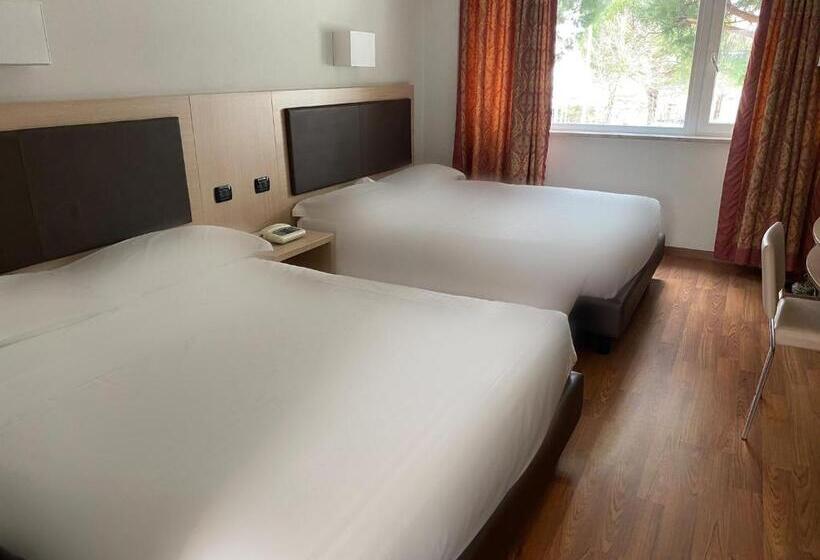 Chambre Executive, Palace Del Conero