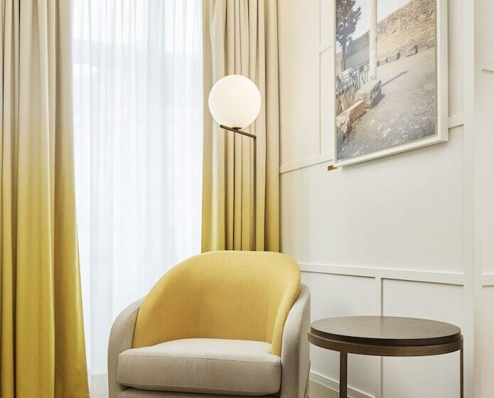 اتاق سوپریور, De Bonart Naples   Curio Collection By Hilton