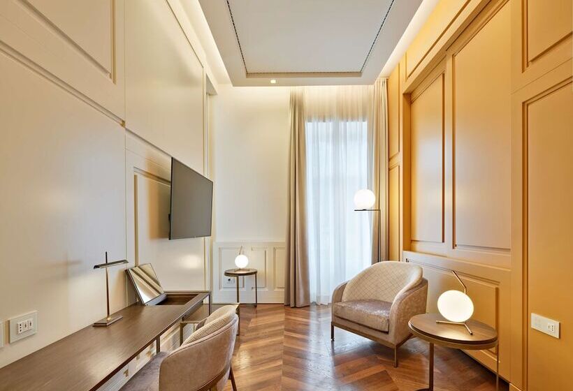 سوییت, De Bonart Naples   Curio Collection By Hilton