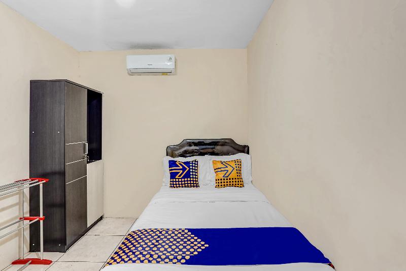 سوئیت جونیور با تخت بزرگ, De Bonart Naples   Curio Collection By Hilton