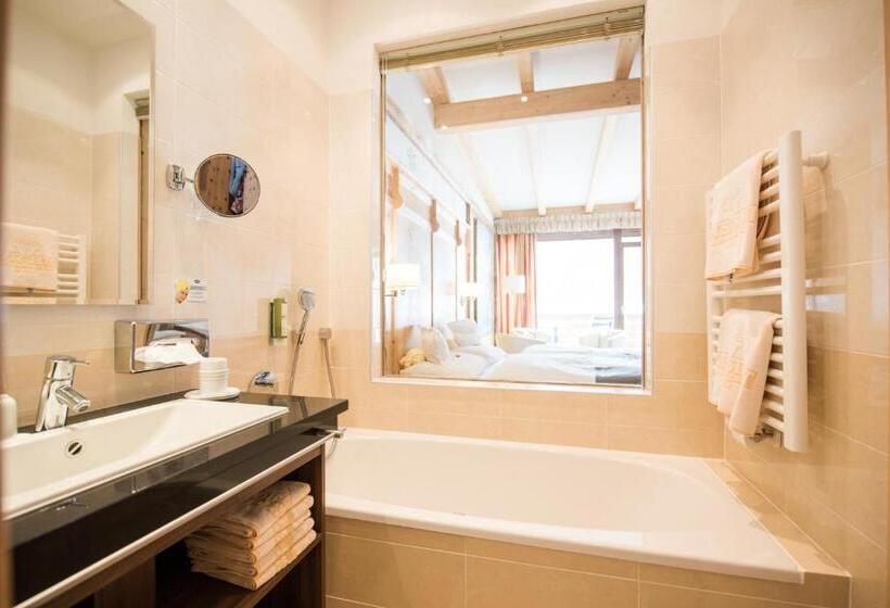 Полулюкс, Alpenwellnesshotel St. Veit