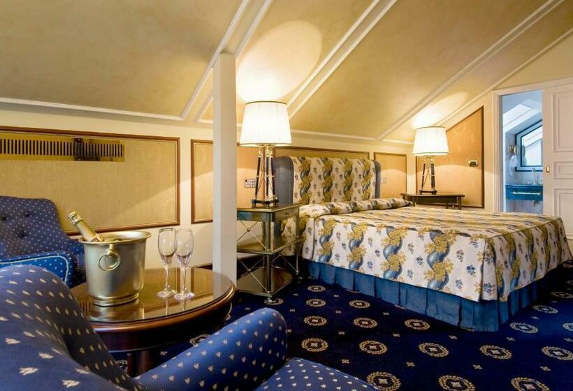Люкс Сеньор, Grand Hotel Bristol