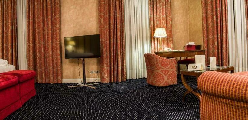 اتاق استاندارد سه نفره, Grand Hotel Sitea