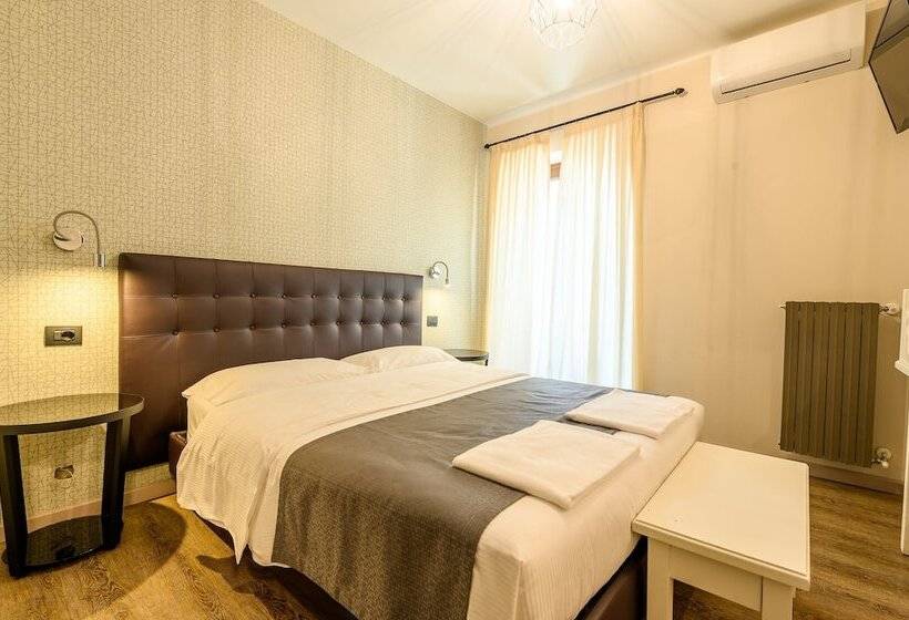 Номер Deluxe, & Apartments  Perpoin