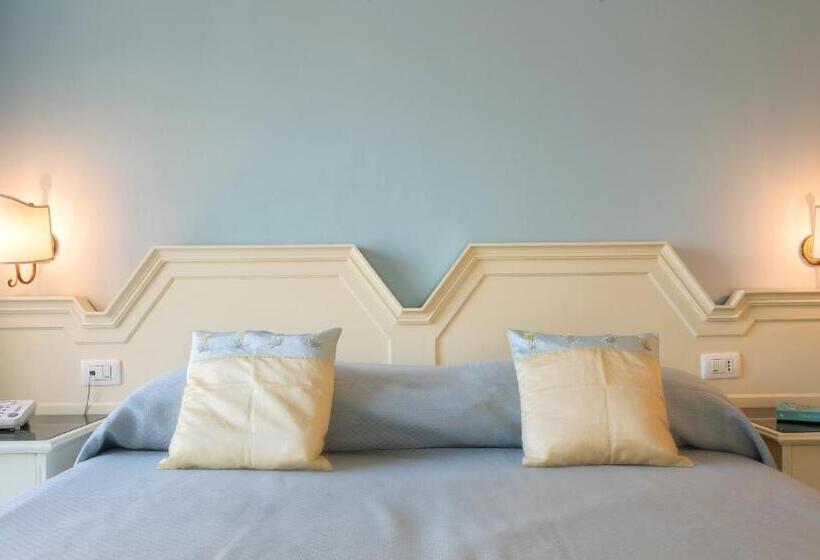 Habitación Estándar con Balcón, Ascot Sorrento