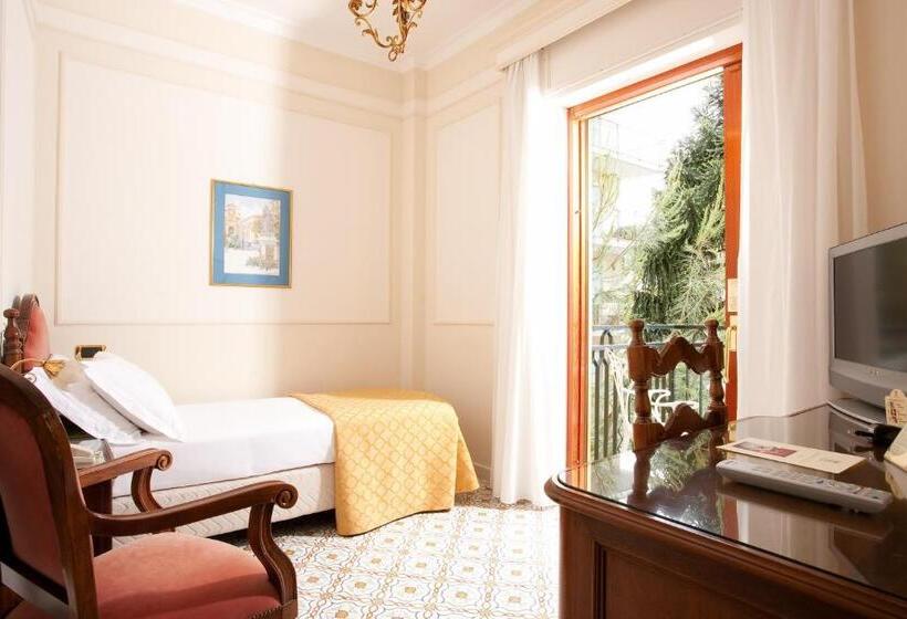 Номер Стандарт Индивидуальный с Балконом, Grand Hotel De La Ville