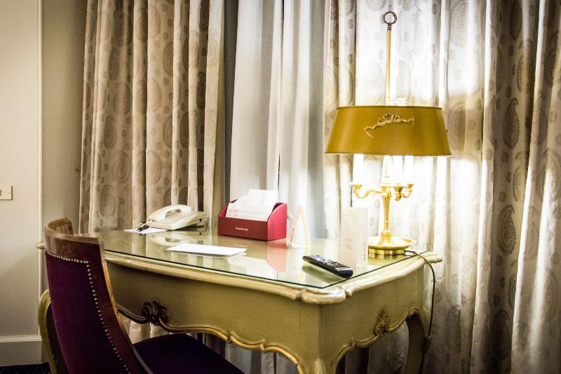 سوییت جونیور, Grand Hotel Sitea