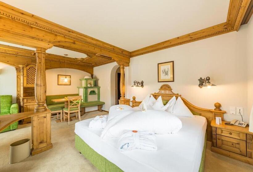 Номер Стандарт с Балконом, Mirabell Dolomites Hotel Luxury Ayurveda & Spa