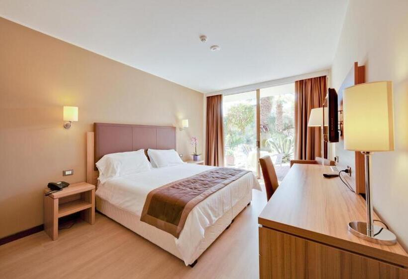 غرفة قياسية مطلّة علي الحديقة, Nyala Suite Hotel Sanremo