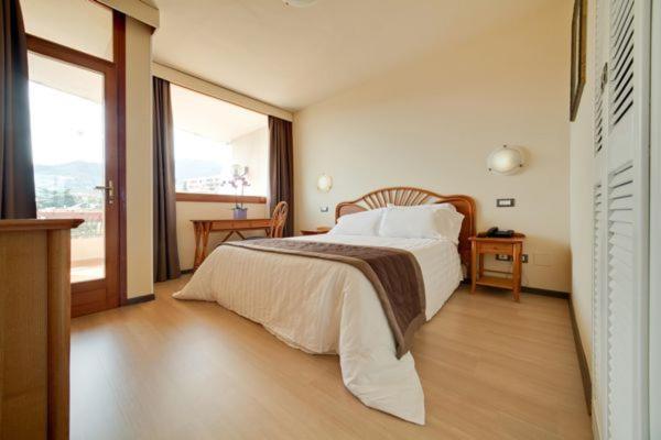 Четырехместный Номер Стандарт, Nyala Suite Hotel Sanremo