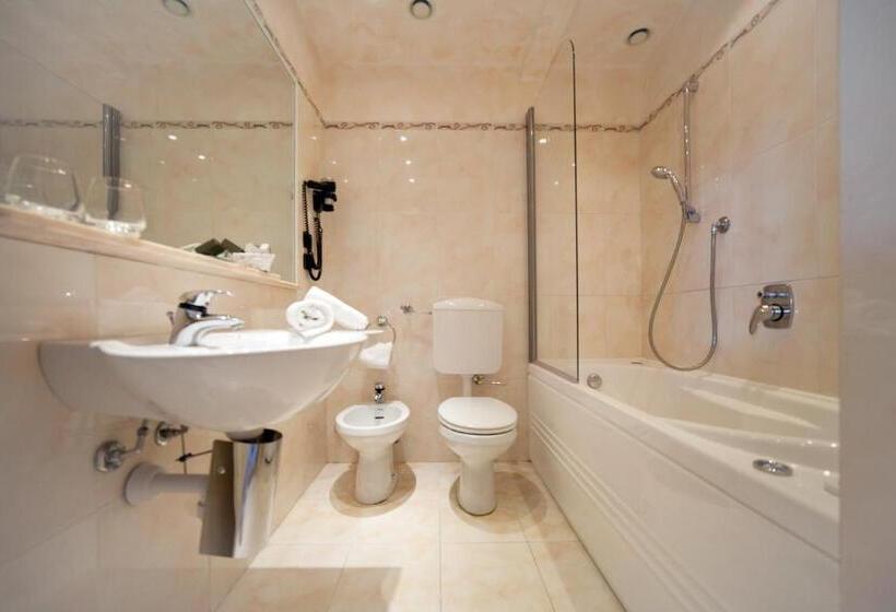 Полулюкс, Nyala Suite Hotel Sanremo