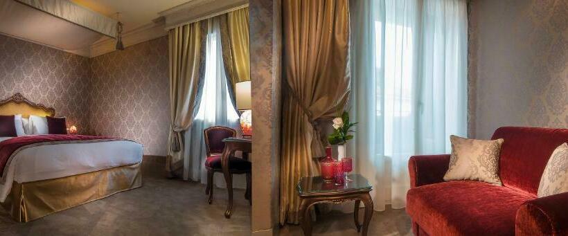 Трехместный Номер Deluxe с Видом, Papadopoli Venezia   Mgallery Collection