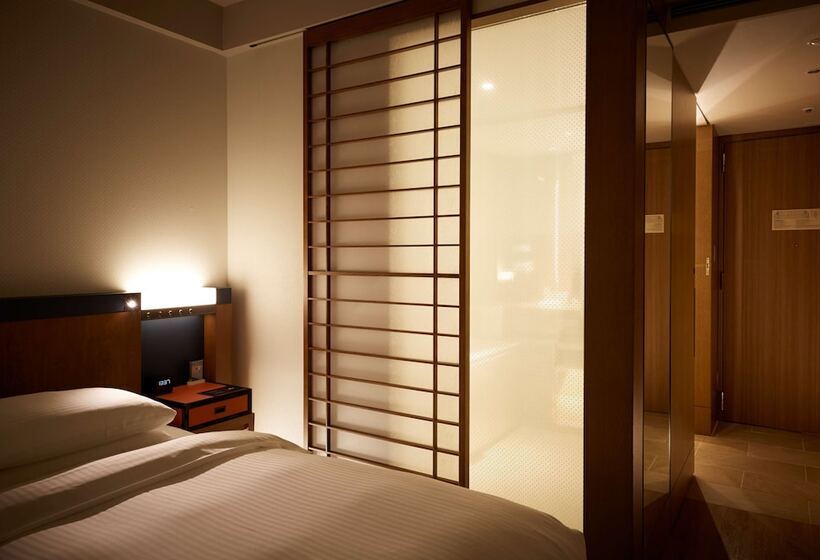 Номер Executive, Hilton Nagoya