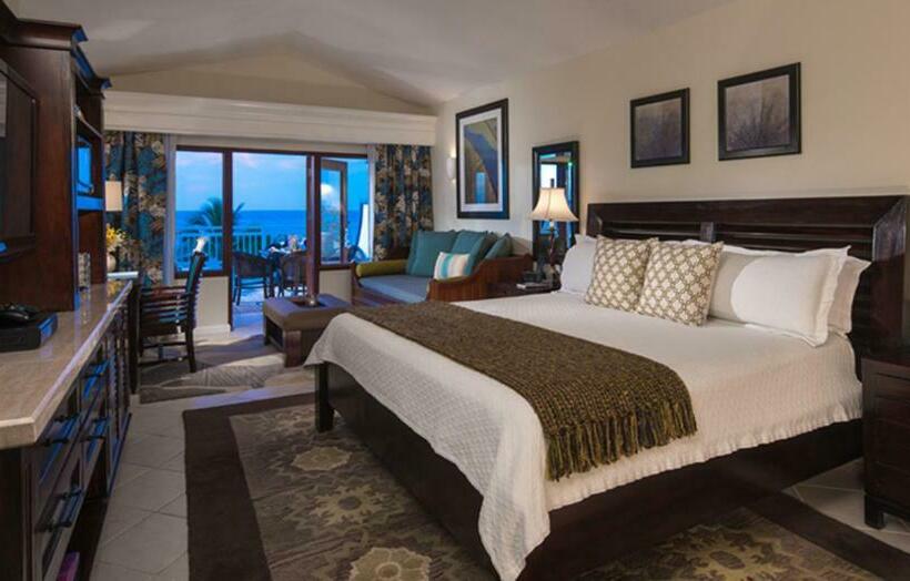 Suite with Terrace, Beaches Ocho Rios - All Inclusive