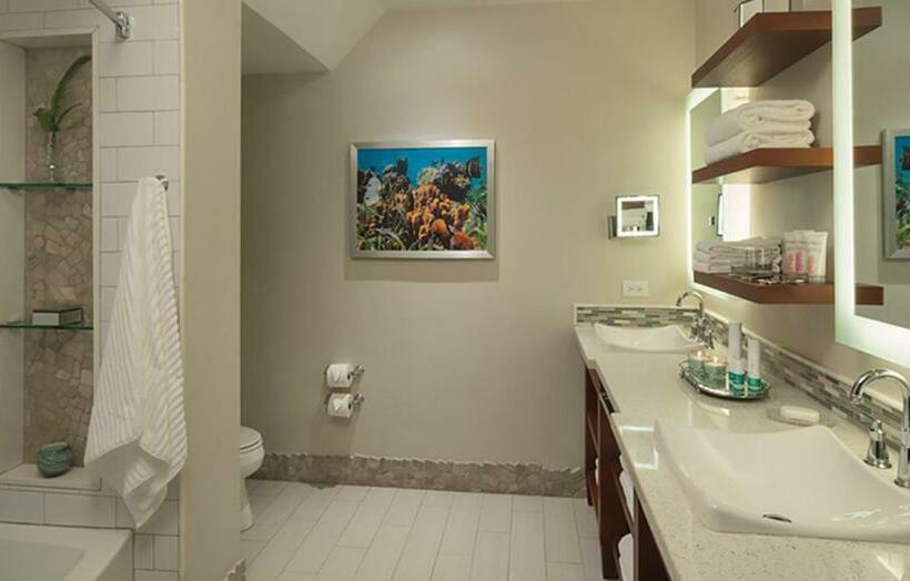 Deluxe Suite Sea View, Beaches Ocho Rios - All Inclusive