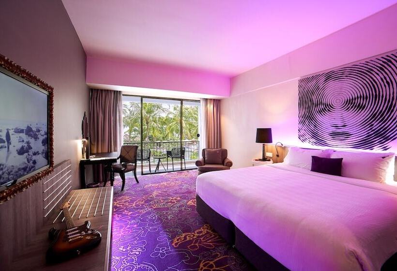 プールの見えるデラックスルーム, Hard Rock Hotel Penang