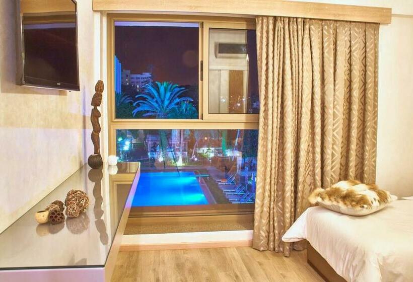 스탠다드 룸 풀장 전망, Mabrouk Hotel And Suites  Adult Only