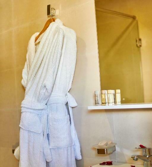 스탠다드 룸 킹사이즈 침대, Mabrouk Hotel And Suites  Adult Only