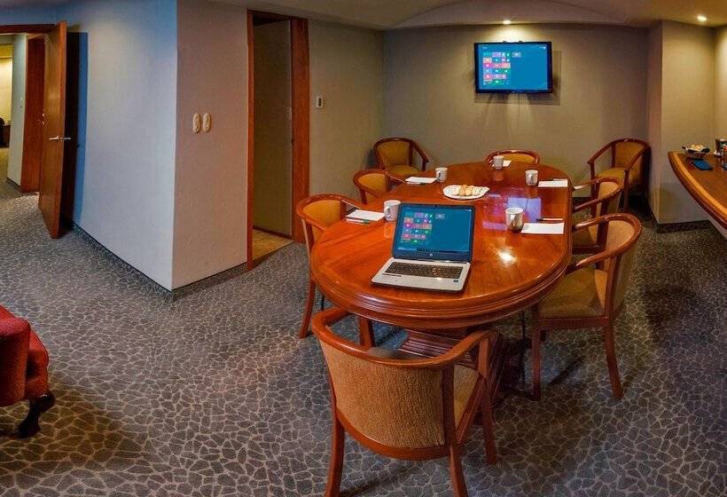 スイート, Courtyard By Marriott Mexico City Revolucion