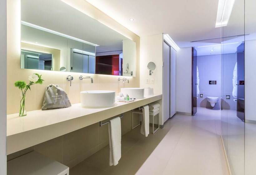 Люкс с Видом, NH Collection Mexico City Reforma