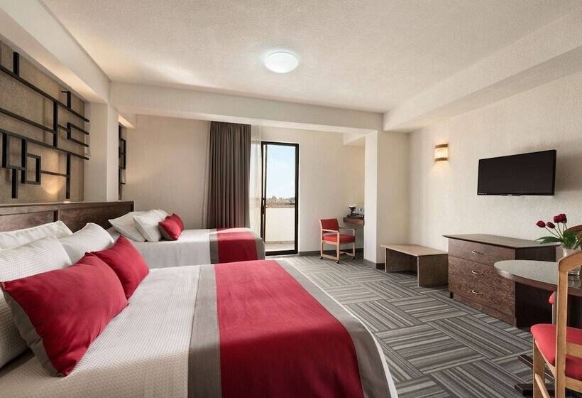 ２ダブルベッドのスタンダードルーム, Ramada Plaza By Wyndham Leon