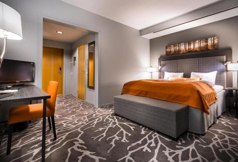 اتاق استاندارد پلاس, Soria Moria Hotell