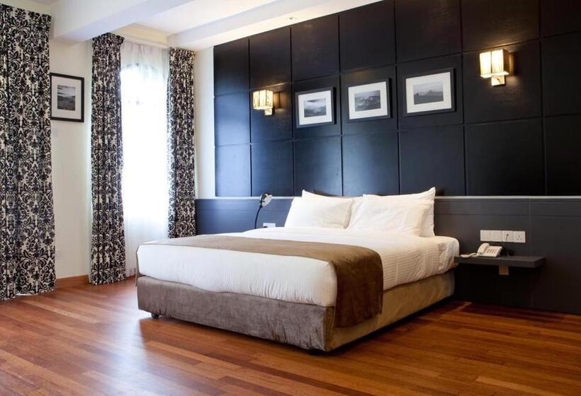 استودیوی استاندارد, Strawberry Park Resort