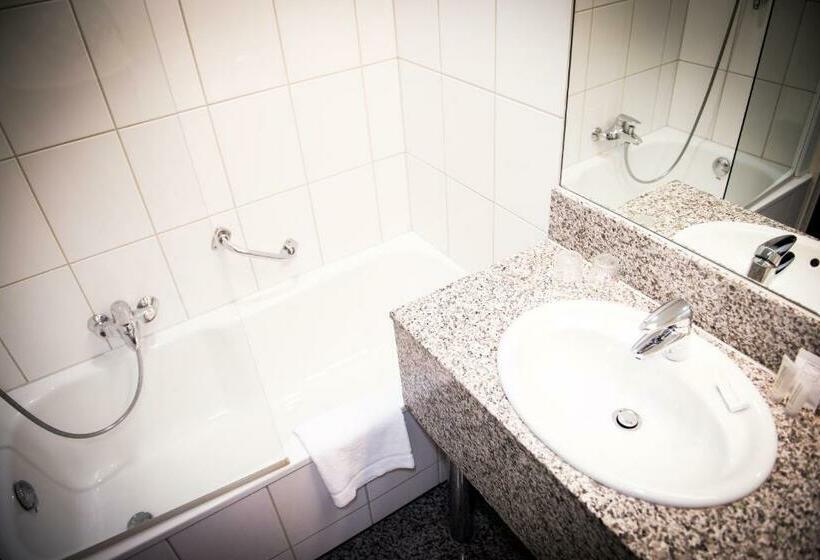 Номер Стандарт, Hampshire Hotel – Voncken Valkenburg