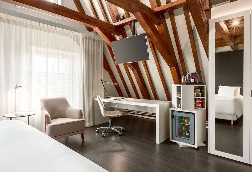 高级客房, NH Collection Amsterdam Barbizon Palace