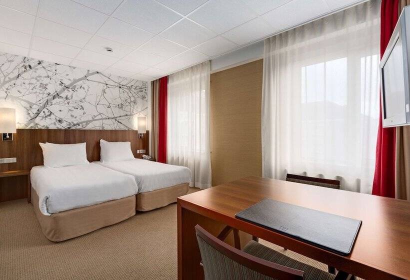 Семейный Номер, NH Eindhoven Conference Centre Koningshof