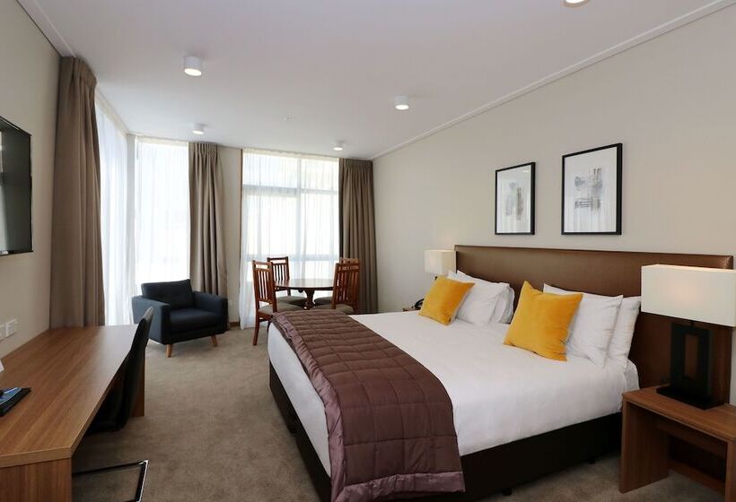 Estúdio Superior, The Victoria Hotel Dunedin
